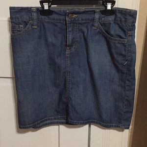 Tommy Hilfiger Size 4 Jean skirt
